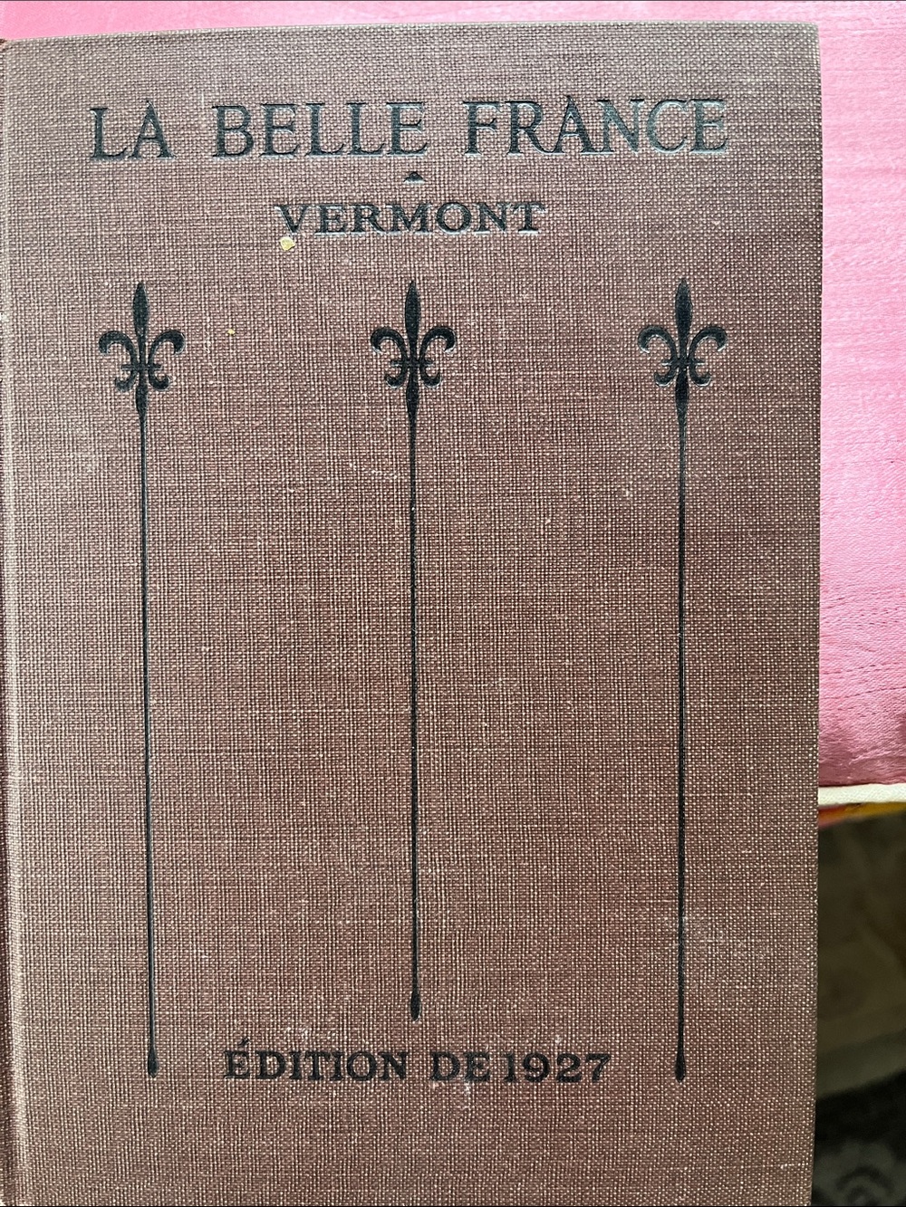 Le Belle France hard cover book